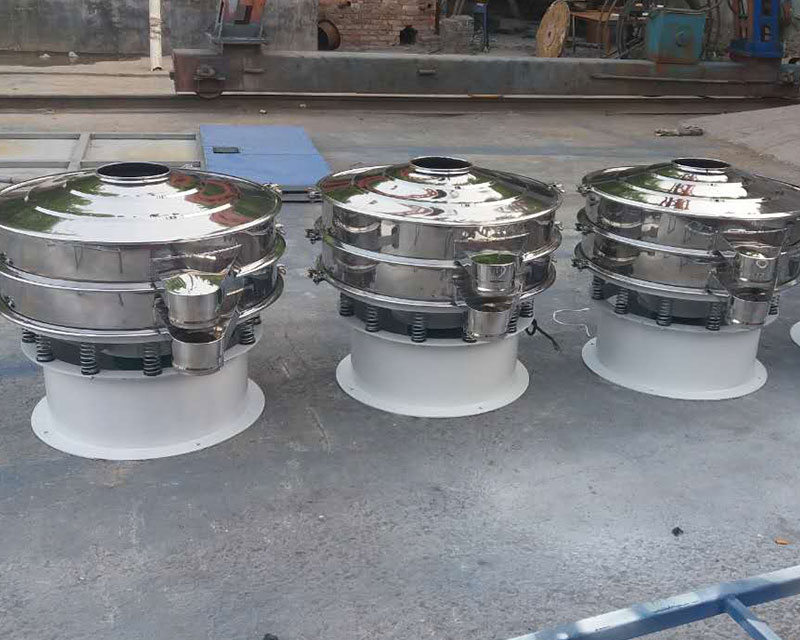 顎式破碎機(jī)現(xiàn)場(chǎng)圖